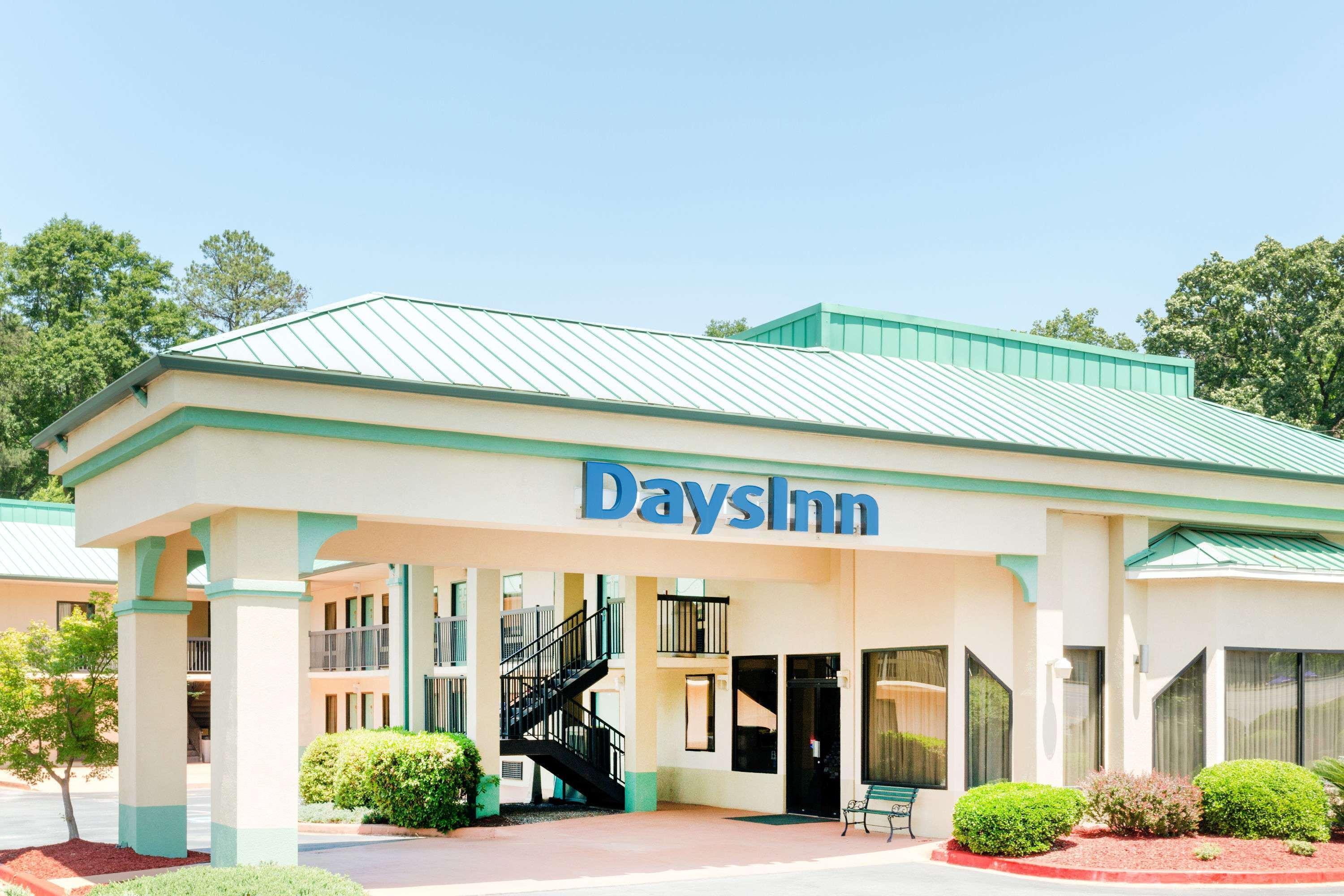 Days Inn By Wyndham Clemson Exterior photo